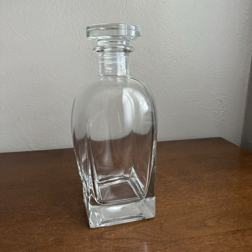 Italian Luigi Bormioli Rossini Clear Glass Decanter 8.5" with Glass Stopper